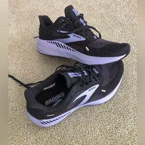 Brooks Launch 9